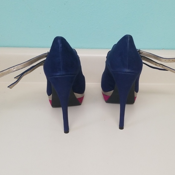 Platinum BP Platform Pump Mary-Jane Style - Picture 3 of 5